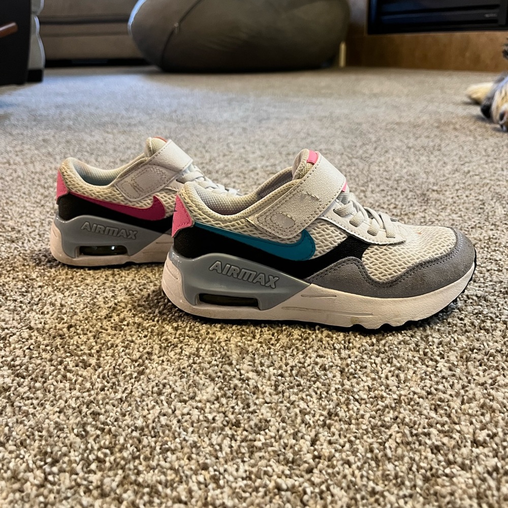 Nike Air Max SYSTM